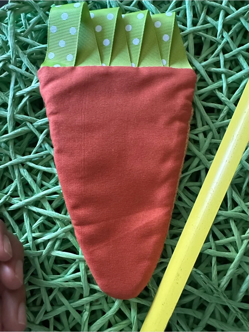 Source Unknown set of 8 bright green placemats and 8 carrot napkin holders